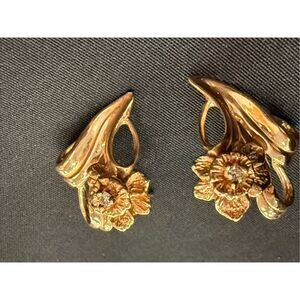 Stuart Devlin flower earrings 14k heavy